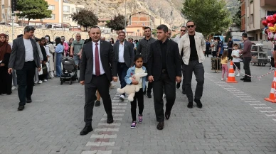 Vali Bakan’dan Kültüre Destek