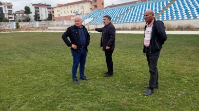 Arslan, Çim Sahada İncelemede Bulundu