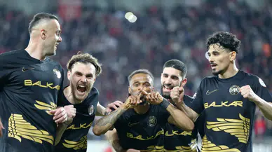 Arca Çorum FK Yarı Finalde
