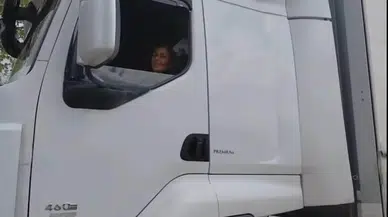 Kadın Tır Şoför Çorum’a Hayran Kaldı