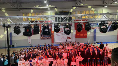 Merzifon’da 19 Mayıs Coşkusu Spor ve Gösterilerle Kutlandı