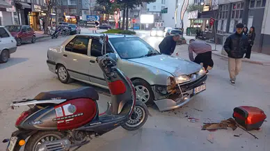 Merzifon’da Kavşakta Kaza: Motosiklet Sürücüsü Yaralandı