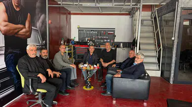 Amasya MHP Heyeti Sakızcı Otomotiv’de