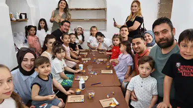 Taşhan’da Minik Ellerden Renkli Eserler