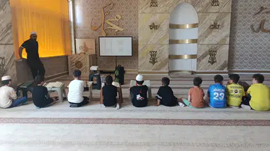 Merzifon’da Örnek Din Görevlisi! Gençleri Camide Buluşturdu