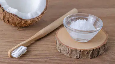 Doğal Yollarla Diş Beyazlatmak Mümkün mü?