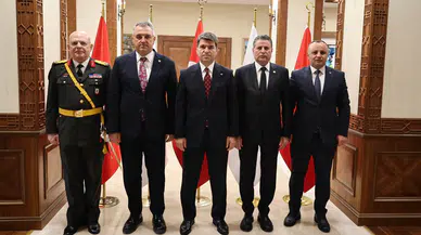 Vali Önder Bakan, 30 Ağustos Zafer Bayramı Tebriklerini Kabul Etti