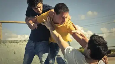 Rüyada Kavga Etmek Ne Anlama Gelir? Bu Rüya Önemli Bir Mesaj Taşıyor Olabilir!
