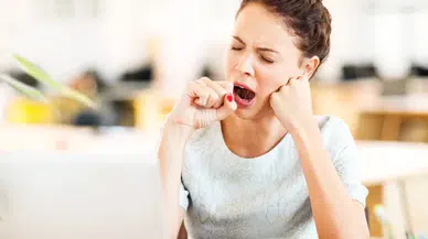 Sürekli Uyku Hali Neden Olur? Gün Boyu Uykunuz Geliyorsa Dikkat