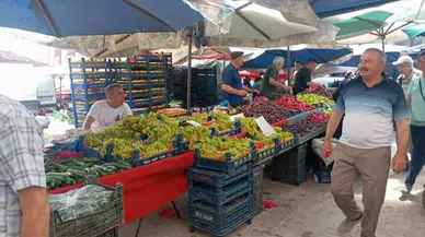 Merzifon Halk Pazarında Pazartesi Bereketi! Fasulye ve Armutta Fiyat Düştü
