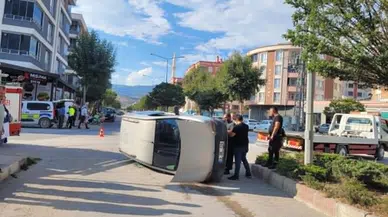 Merzifon’da Otomobil Devrildi!