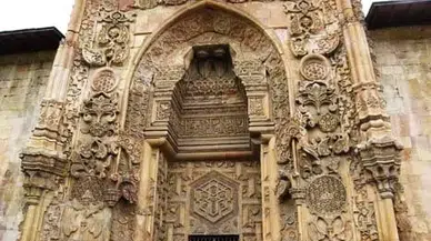 Amasya’nın 700 Yıllık Şifa Kapısı: Bimarhane!