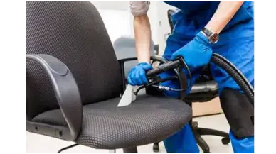 Sandalye Silmenin Püf Noktaları: Lekeyi Çıkarırken Bu Hatayı Yapmayın!