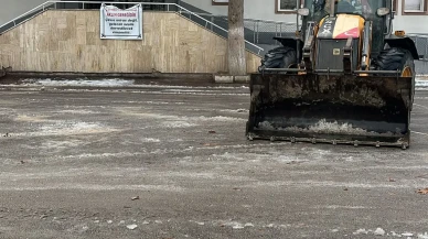 Amasya’da Okul Bahçelerinde Karla Mücadele