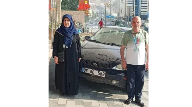 Çorum’dan Kendi Arabasıyla Umreye Gitti