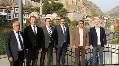 AK Parti’nin İki İsmi Amasya’da Bir Arada!