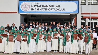 Amasya Valisi Bakan Hafızlığa Başlayan Öğrencilerle Buluştu