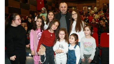 Amasya’da Hacivat ile Karagöz Çocuklarla Buluştu