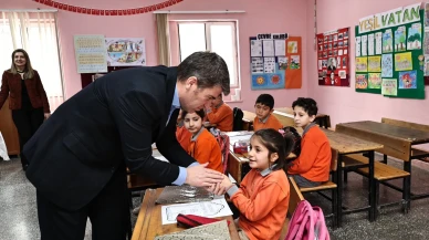 Amasya Valisi Önder Bakan Köy Okulu'nda