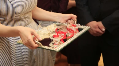 Rüyada İsteme Görmek Ne Anlama Gelir? Rüya Tabirlerine Göre Dikkat Çeken Yorumlar