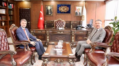 Amasya Müftüsü Yavuz’a Başkan Kargı’dan Ziyaret