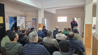 Gümüşhacıköy’de Üreticilere Bitki Koruma Ürünleri Eğitimi