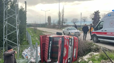 Merzifon'da Trafik Kazası: Kamyonet Devrildi