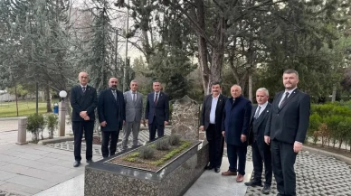 Amasya MHP Teşkilatı Türkeş’i Andı