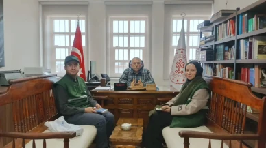 Merzifon’da Yeşilay’dan Kütüphaneye Ziyaret