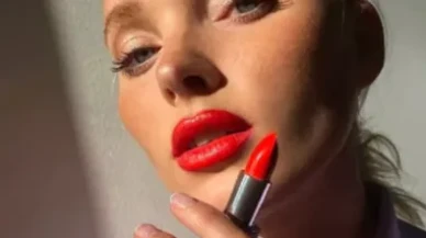 2026 Baharında Dudaklar Konuşuyor: Ruj Trendlerinde Cesur ve Doğal Dokunuşlar Öne Çıkıyor