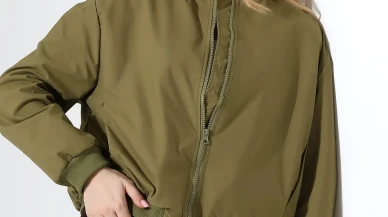 2026 Baharında Kadın Bomber Ceket Modası: Sokak Şıklığı Yeniden Yükselişte!