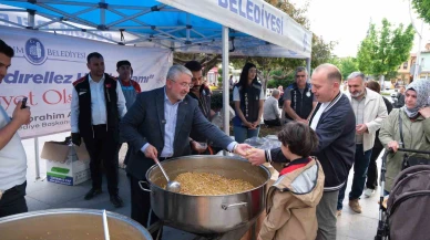 Çorum Belediyesi’nden vatandaşlara hedik ikramı