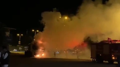 Seyir halindeki tır alev aldı