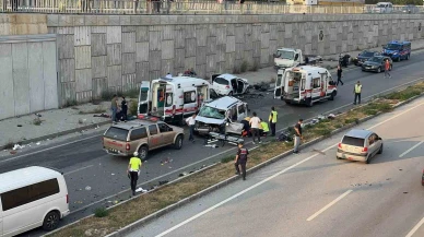 Zincirleme trafik kazası: 9 yaralı