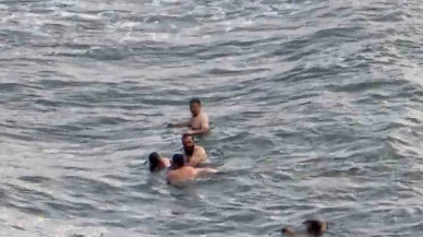 Boğulma tehlikesi geçiren 3 kadını vatandaşlar kurtardı