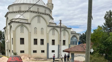 Cami kubbesinden düşen şahıs hayatını kaybetti