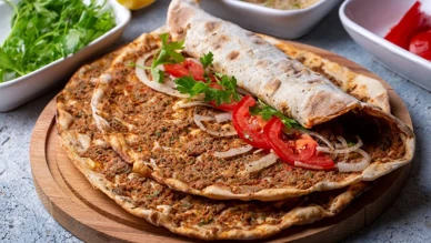 Lahmacun: Ramazan Sofralarının Yıldız oldu! Ramazan'da en çok hangi yemekler sipariş edildi?