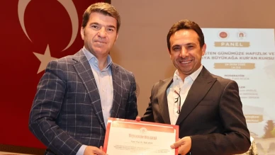 Vali Önder Bakan “Hafızlık ve Büyükağa Kur’an Kursu” Paneline Katıldı