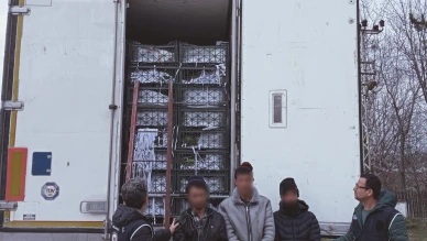 Merzifon'da Karpuz Yüklü Tırda 3 Düzensiz Göçmen Yakalandı