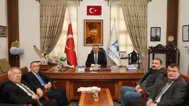 Merzifon’da Siyasi Nezaket: Başkan Kargı Misafirlerini Ağırladı