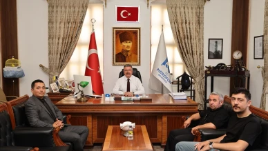 Anahtar Parti Merzifon İlçe Başkanlığı’ndan Başkan Alp Kargı’ya Ziyaret