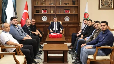 Amasyaspor Başkanı Şükrü Derici’den Vali Önder Bakan’a Ziyaret