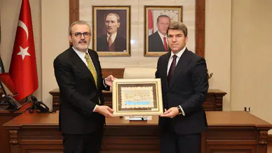 Mahir Ünal Amasya’da Temaslarda Bulundu