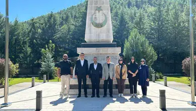 MHP Amasya Teşkilatı Şehitlikte Buluştu