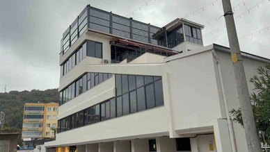 Restoranın yemek asansörü 4. kattan zemine düştü: Garson hayatını kaybetti