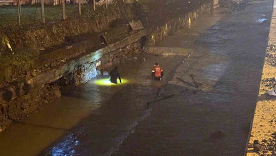 Eve silahla ateş açan belediye çalışanı tutuklandı