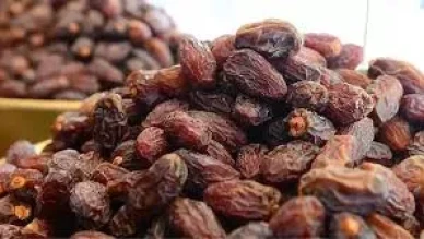 Rüyada 4 Adet Hurma Görmek Ne Anlama Gelir? Bolluk, Sabır ve Müjdeli Haber Mesajı!