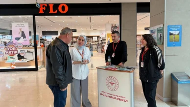 Amasya’da AVM’de Sağlık Standı Kuruldu