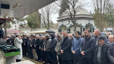 Emekli Öğretmen Son Yolculuğuna Uğurlandı