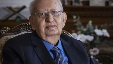 Türk Siyasetinin Duayen İsmi Hüsamettin Cindoruk Hayatını Kaybetti